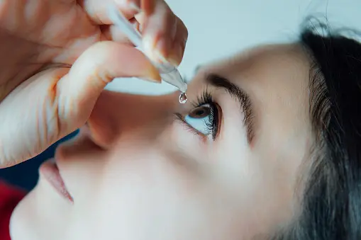 تجميل العيون: علاج تصبغ القرنية في تركيا